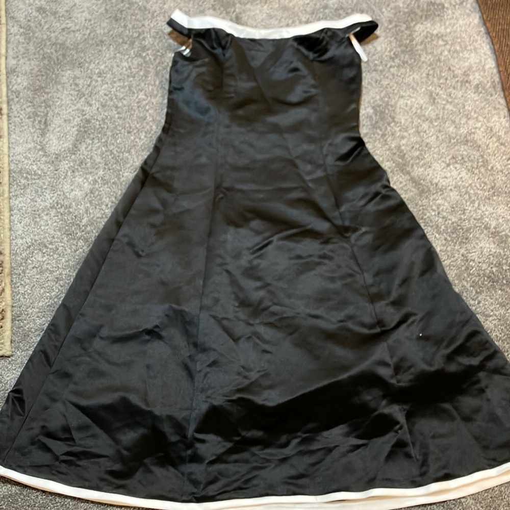 Jessica McClintock size 16 tea-length party dress.